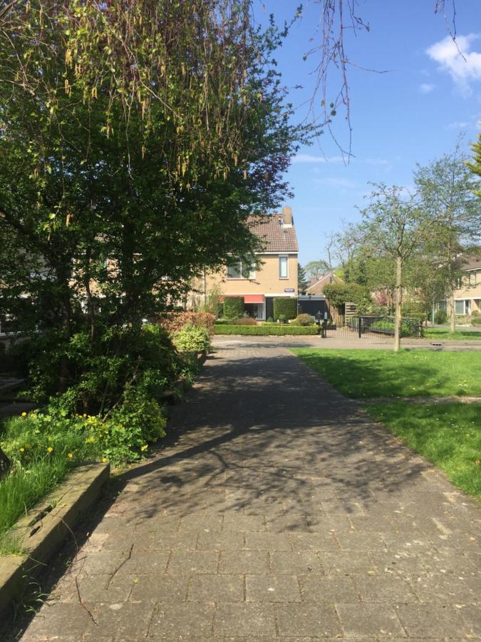 Cozy Room In Residential Alkmaar - Free Parking Exterior photo
