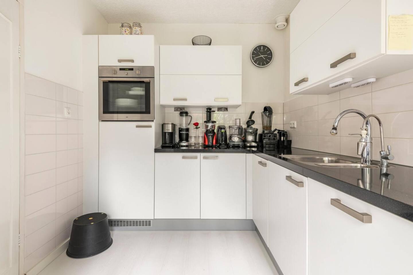 Cozy Room In Residential Alkmaar - Free Parking Exterior photo